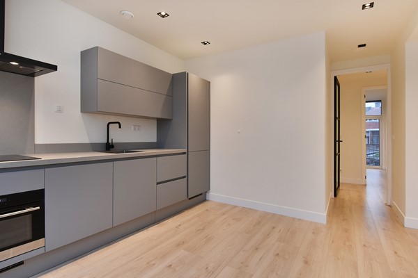 Medium property photo - Van Musschenbroekstraat 81, 2522 AJ Den Haag